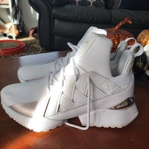 Puma basketball sneakers